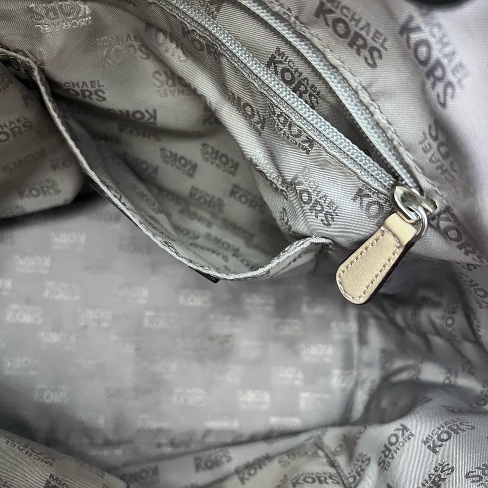 MICHAEL KORS JET SET EAST WEST MIRROR BRONZE METALLIC PATENT LEATHER TOTE - Picture 12 of 14